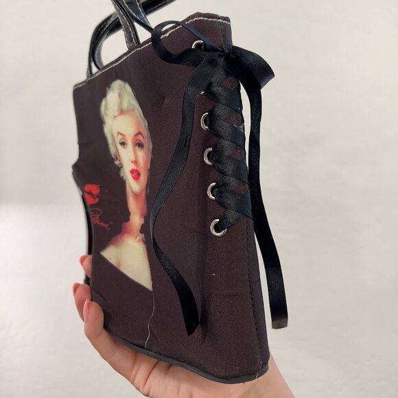 Marilyn Monroe Unique Shoe Bag - Picture 2 of 5